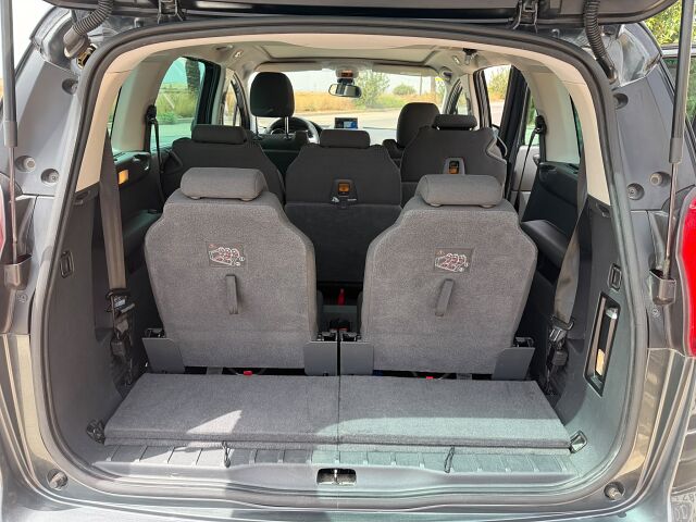 PEUGEOT 5008 ALLURE 1.6 HDI AUTO SPANISH LHD IN SPAIN 84000 MILES 7 SEATS 2015